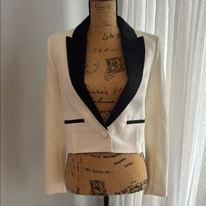 Jason Wu Chic White and Black Cropped Blazer with Shawl Collar